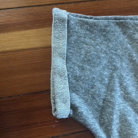 Adorable short sleeve sweatshirt PHILLIES Spring Training! - Picture 5 of 5